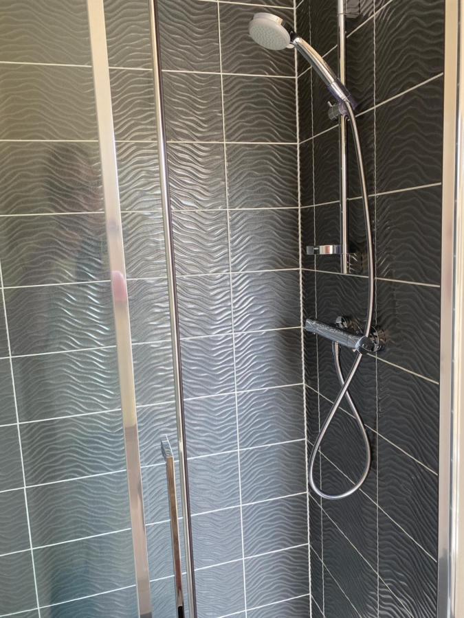 Wellington View One En Suite Shower And Super King Bed Buitenkant foto