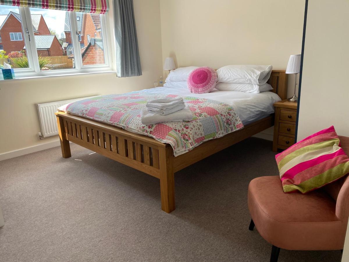 Wellington View One En Suite Shower And Super King Bed Buitenkant foto