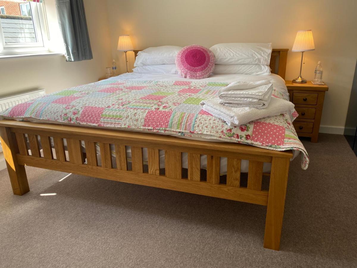 Wellington View One En Suite Shower And Super King Bed Buitenkant foto