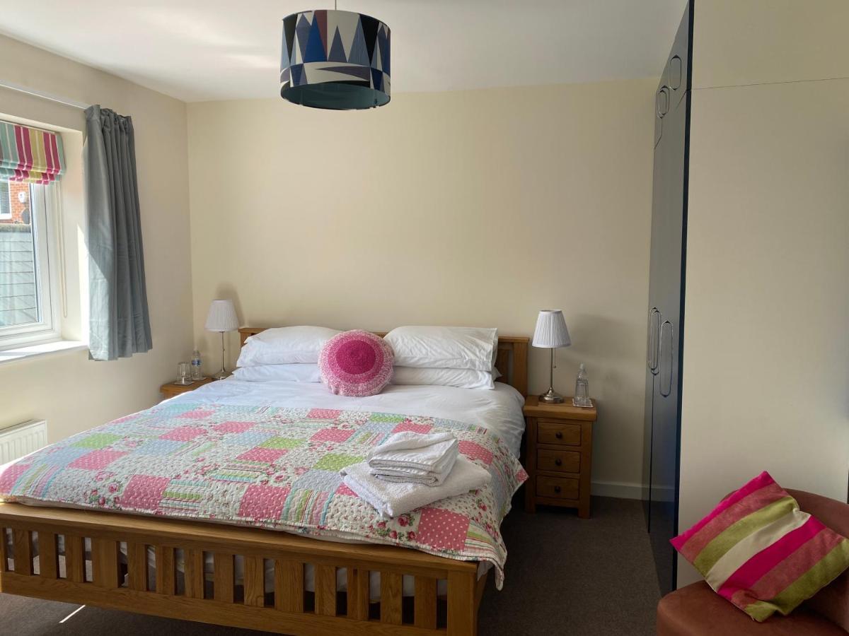 Wellington View One En Suite Shower And Super King Bed Buitenkant foto
